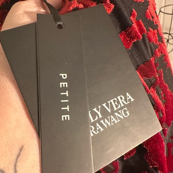 Simply Vera Wang Women's Red & Black Patterned Velvet Burnout Long Sleeve Top - Picture 4 of 7